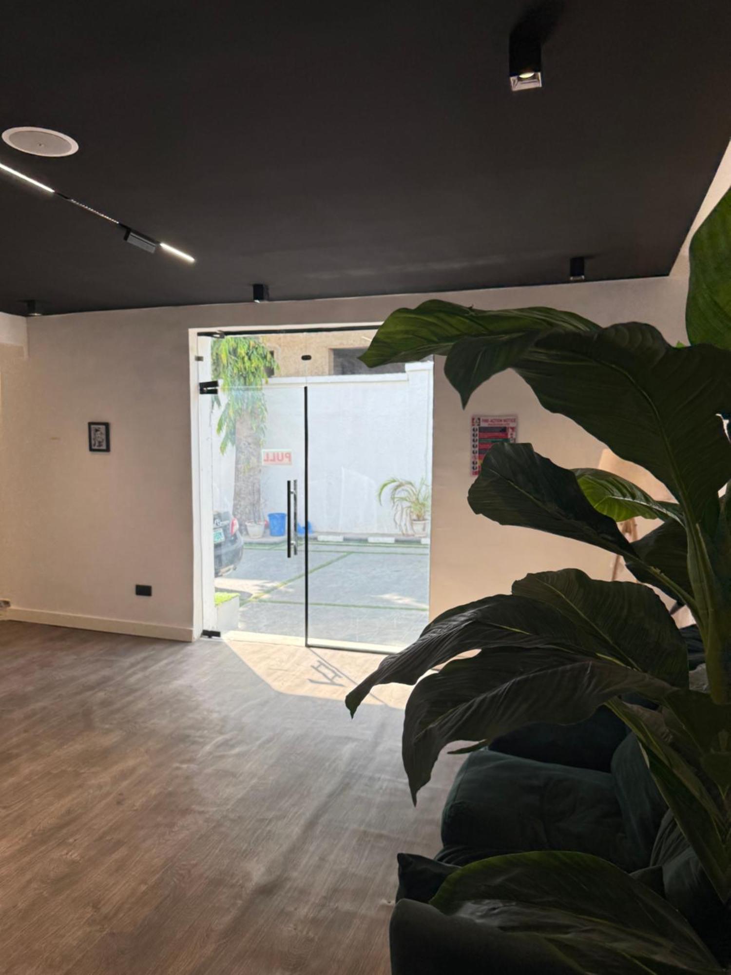 Austra Hotels And Apartments Maitama 아부자 외부 사진